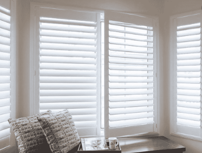 You are currently viewing Guide to Cleaning Window Treatments