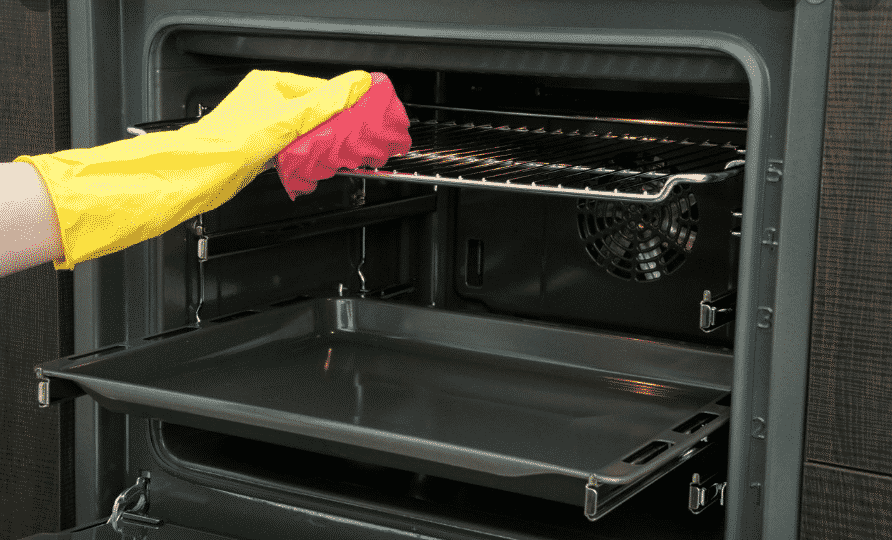 You are currently viewing How To Deep Clean An Oven